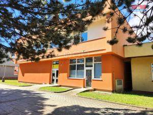 Prodej komerční nemovitosti, Louny, Školní, 44 m2