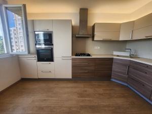 Pronájem bytu 4+1, Pardubice - Polabiny, Lonkova, 80 m2