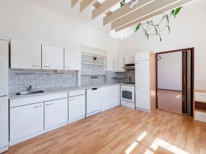 Prodej rodinného domu, Praha - Kobylisy, Přemyšlenská, 110 m2