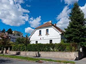 Prodej rodinného domu, Praha - Kobylisy, Přemyšlenská, 110 m2