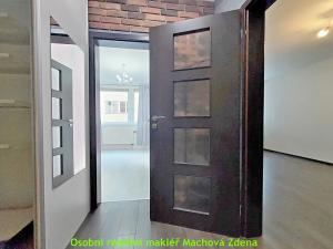 Pronájem bytu 3+kk, Praha - Vysočany, 66 m2