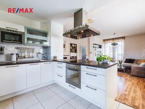 Prodej rodinného domu, Praha - Vinoř, Lipoltická, 202 m2