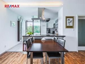 Prodej rodinného domu, Praha - Vinoř, Lipoltická, 202 m2