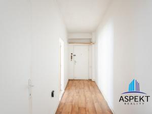 Pronájem bytu 1+1, Praha - Vinohrady, Vinohradská, 49 m2