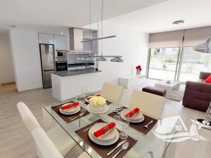 Prodej bytu 4+kk, San Miguel de Salinas, Španělsko, 98 m2