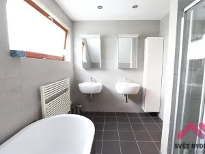 Pronájem rodinného domu, Praha - Dubeč, Kolocova, 220 m2