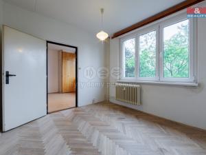 Prodej bytu 3+1, Toužim, Sídliště, 60 m2