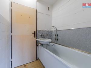Prodej bytu 3+1, Toužim, Sídliště, 60 m2