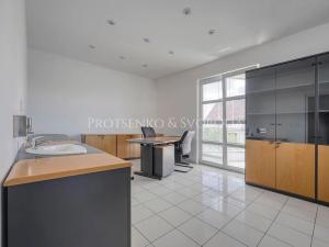 Prodej ordinace, Křižanov, Benešovo náměstí, 530 m2