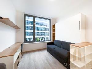 Pronájem bytu 1+kk, Praha - Smíchov, Plzeňská, 20 m2