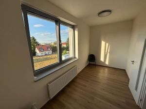 Prodej bytu 2+kk, Praha - Třebonice, Do zahrádek II, 64 m2