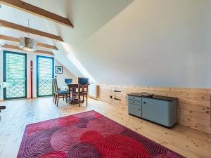 Prodej komerční nemovitosti, Úhlejov, 182 m2
