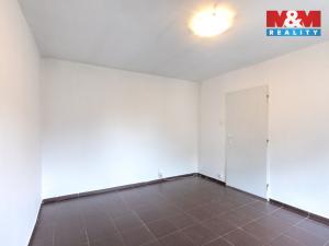 Prodej bytu 2+1, Staňkovice, Sídliště, 56 m2