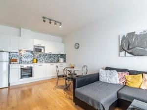 Pronájem bytu 2+kk, Praha - Stodůlky, náměstí Junkových, 49 m2
