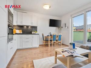 Prodej bytu 2+kk, Rajhrad, Klášterní Dvůr, 48 m2