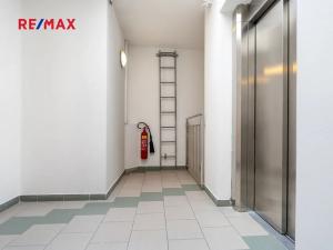 Prodej bytu 2+kk, Rajhrad, Klášterní Dvůr, 48 m2