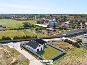 Prodej rodinného domu, Polerady, 240 m2