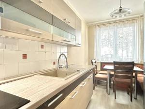 Pronájem bytu 3+1, Brno, Bzenecká, 65 m2