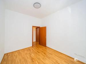 Pronájem bytu 2+kk, Praha - Žižkov, Kubelíkova, 55 m2