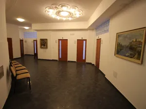 Pronájem kanceláře, Praha - Vinohrady, Vinohradská, 23 m2