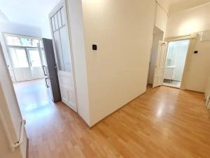 Pronájem bytu 2+kk, Praha, Na Švihance, 60 m2
