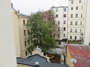 Pronájem bytu 2+kk, Praha - Holešovice, Heřmanova, 66 m2
