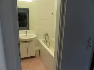 Pronájem bytu 2+kk, Praha - Holešovice, Heřmanova, 66 m2