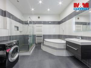 Prodej bytu 3+1, Nejdek, náměstí Karla IV., 107 m2