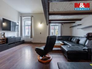 Prodej bytu 3+1, Nejdek, náměstí Karla IV., 107 m2