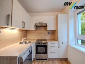 Prodej bytu 3+1, Milovice, Spojovací, 56 m2