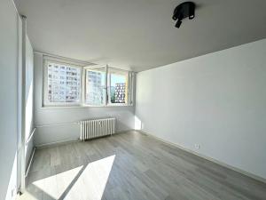 Pronájem bytu 1+kk, Praha - Střížkov, Děčínská, 27 m2