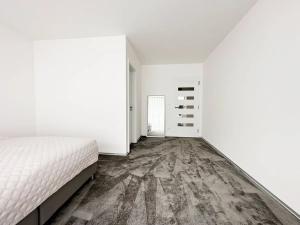 Pronájem bytu 3+kk, Praha - Karlín, Křižíkova, 131 m2