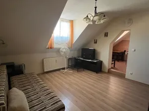 Pronájem bytu 3+kk, Karlovy Vary, nábřeží Jana Palacha, 65 m2