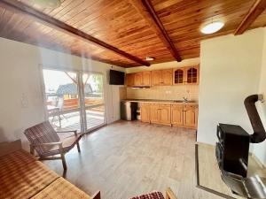Prodej chaty, Červený Kostelec, 30 m2
