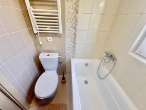 Prodej chaty, Červený Kostelec, 30 m2