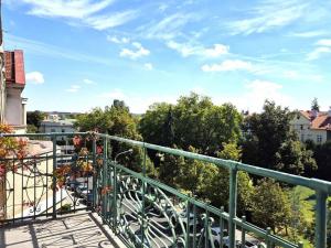 Prodej bytu 4+kk, Praha - Hradčany, Na valech, 123 m2