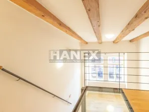 Pronájem bytu 1+1, Praha - Smíchov, Viktora Huga, 46 m2