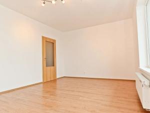 Pronájem bytu 1+kk, Praha - Horní Měcholupy, 40 m2