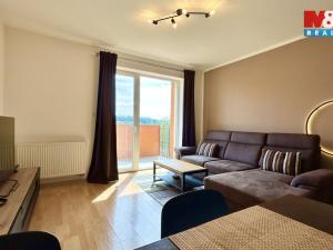 Pronájem bytu 2+kk, Praha - Dubeč, Winklerova, 43 m2