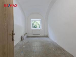 Prodej obchodního prostoru, Zbiroh, Líšenská, 700 m2