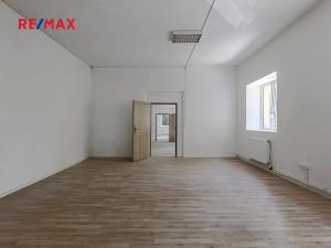 Prodej obchodního prostoru, Zbiroh, Líšenská, 700 m2