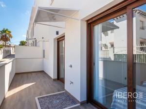 Prodej bytu 3+kk, Torrevieja, Španělsko, 62 m2