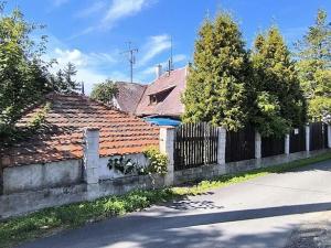 Prodej rodinného domu, Dalovice, U Hřbitova, 289 m2