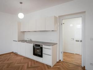 Pronájem bytu 2+kk, Praha - Nové Město, Růžová, 57 m2