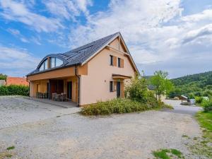 Prodej vícegeneračního domu, Horní Stropnice, 208 m2