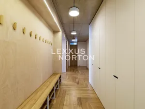 Pronájem atypického bytu, Praha - Bubeneč, Ronalda Reagana, 198 m2