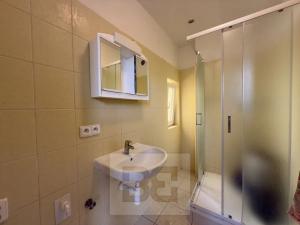 Pronájem bytu 3+1, Děčín, Na Úpatí, 55 m2