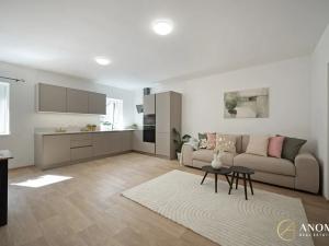 Prodej bytu 3+kk, Trhová Kamenice, Raisovo náměstí, 75 m2