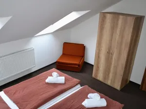 Prodej ubytování, Turnov, Hluboká, 600 m2