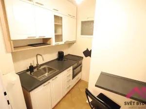 Pronájem bytu 1+kk, Praha - Staré Město, Konviktská, 29 m2